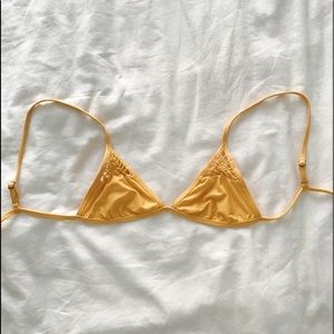 Frankie’s Bikinis Crotchet Triangle Top